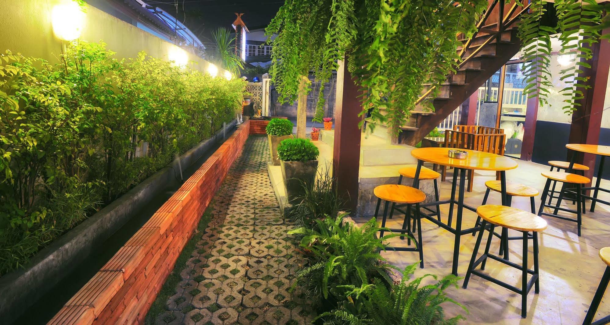 Manon Hostel Chiang Mai Eksteriør bilde